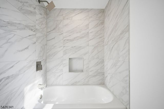 27 Mountainview Dr, Clifton City, NJ 07013