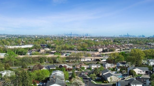 27 Mountainview Dr, Clifton City, NJ 07013