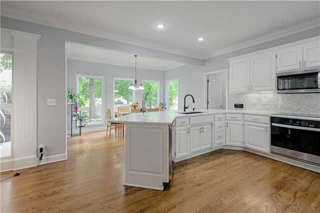 16097 S Avalon Street, Olathe, KS 66062
