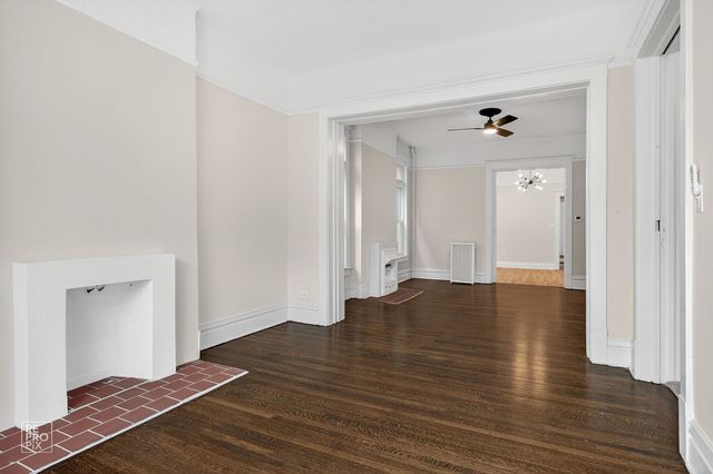 4754 S Langley Avenue, Chicago, IL 60615