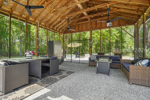 73 School Cut Rd, Hardeeville, SC 29927