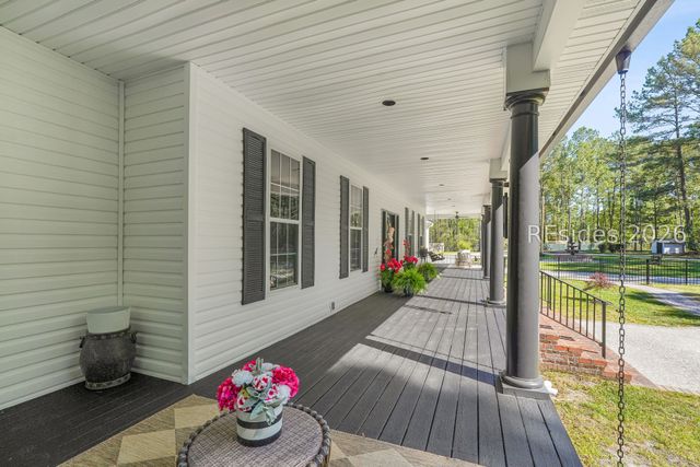 73 School Cut Rd, Hardeeville, SC 29927