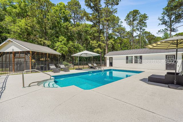 73 School Cut Rd, Hardeeville, SC 29927