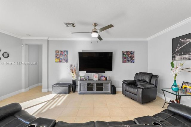 4182 NE 20th St, Homestead, FL 33033