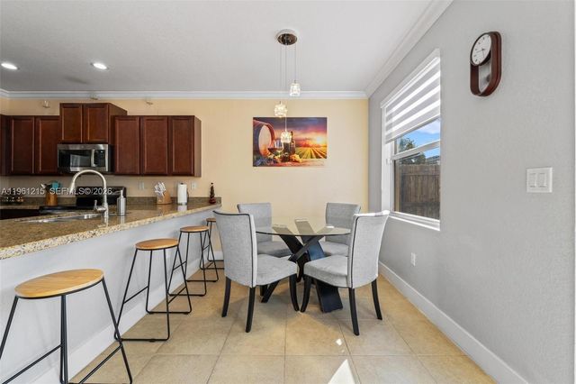 4182 NE 20th St, Homestead, FL 33033