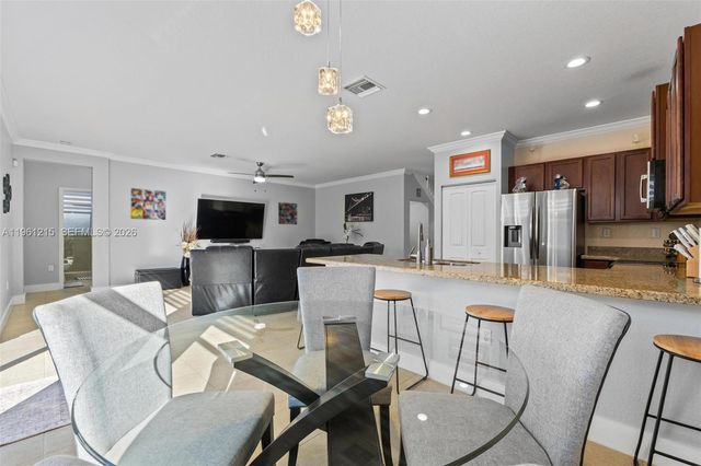 4182 NE 20th St, Homestead, FL 33033