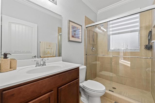 4182 NE 20th St, Homestead, FL 33033