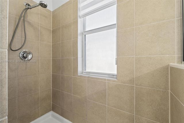 4182 NE 20th St, Homestead, FL 33033