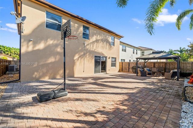 4182 NE 20th St, Homestead, FL 33033