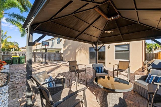 4182 NE 20th St, Homestead, FL 33033