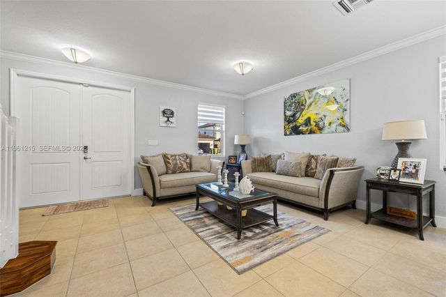 4182 NE 20th St, Homestead, FL 33033