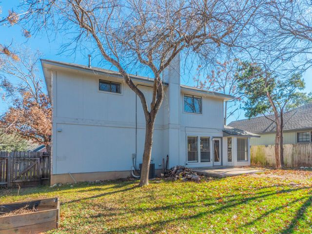 1807 Parkwood DR, Leander, TX 78641