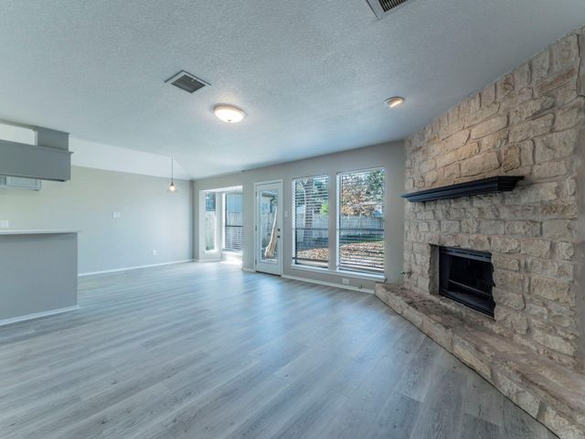 1807 Parkwood DR, Leander, TX 78641