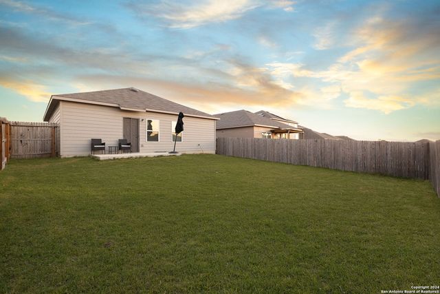 13023 Heathers Elm, St Hedwig, TX 78152