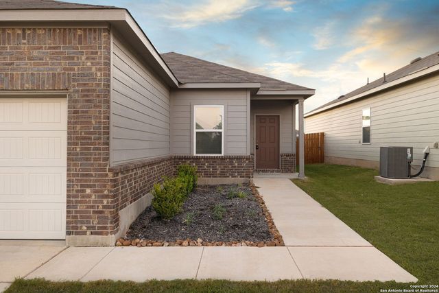 13023 Heathers Elm, St Hedwig, TX 78152