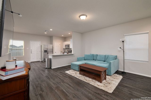 13023 Heathers Elm, St Hedwig, TX 78152