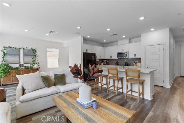 21021 Bison Mesa, Riverside, CA 92507