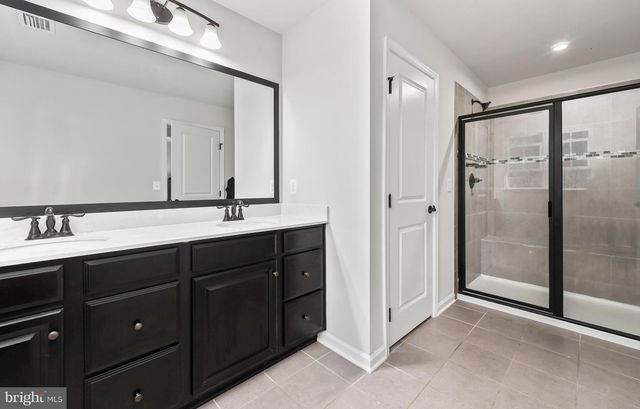 305 COURTHOUSE MANOR DR, Stafford, VA 22554