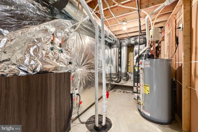 305 COURTHOUSE MANOR DR, Stafford, VA 22554