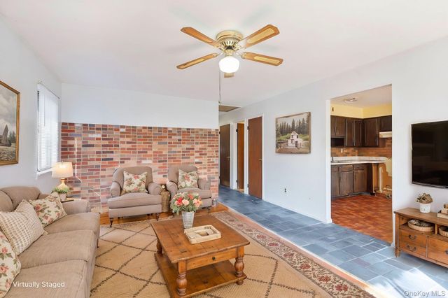 10 Timon Court, Huntington, NY 11743