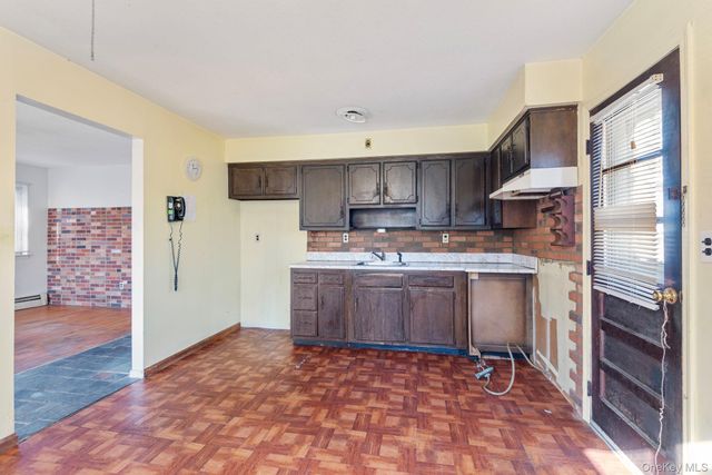 10 Timon Court, Huntington, NY 11743