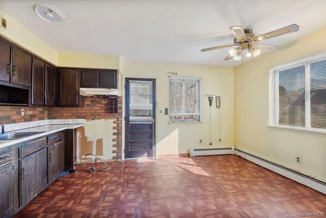 10 Timon Court, Huntington, NY 11743