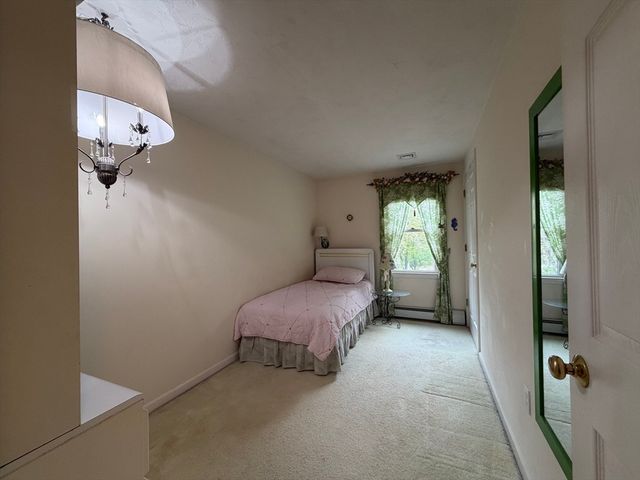 21 Woodridge Rd, Milford, MA 01757