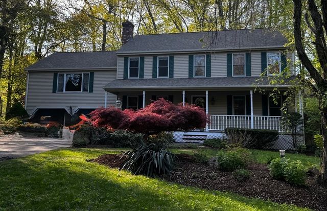 21 Woodridge Rd, Milford, MA 01757