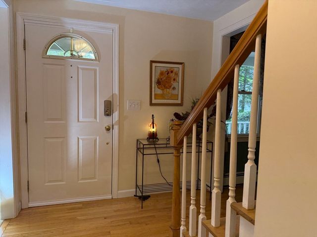 21 Woodridge Rd, Milford, MA 01757