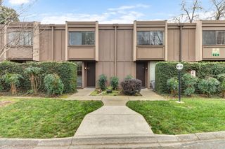 2224 Woodside Ln #3, Sacramento, CA 95825