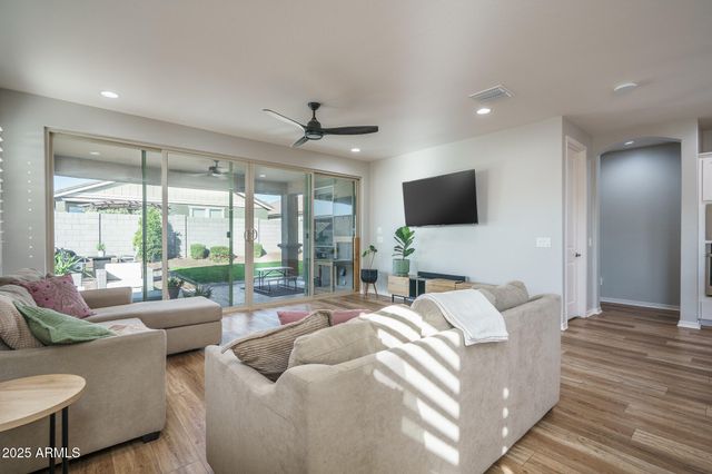 16118 W SAND HILLS Road, Surprise, AZ 85387