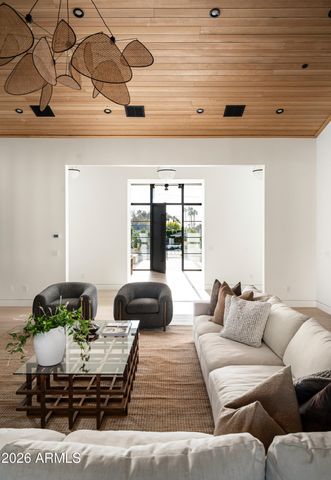 4864 E LAFAYETTE Boulevard, Phoenix, AZ 85018