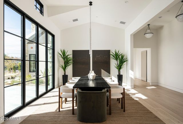 4864 E LAFAYETTE Boulevard, Phoenix, AZ 85018