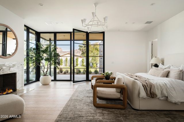 4864 E LAFAYETTE Boulevard, Phoenix, AZ 85018