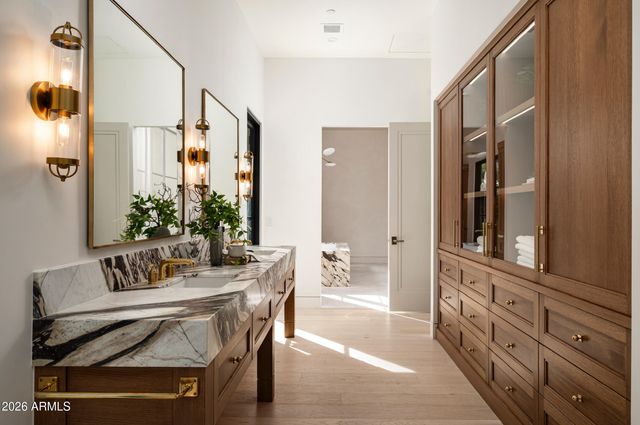 4864 E LAFAYETTE Boulevard, Phoenix, AZ 85018