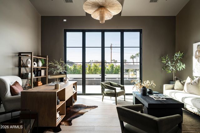 4864 E LAFAYETTE Boulevard, Phoenix, AZ 85018