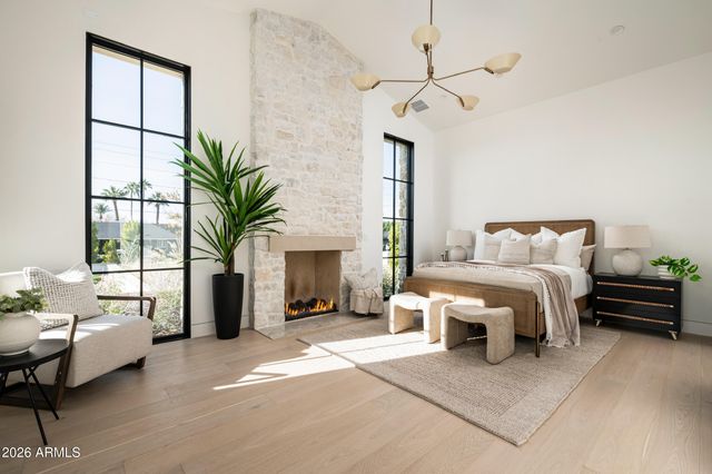 4864 E LAFAYETTE Boulevard, Phoenix, AZ 85018