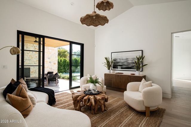 4864 E LAFAYETTE Boulevard, Phoenix, AZ 85018