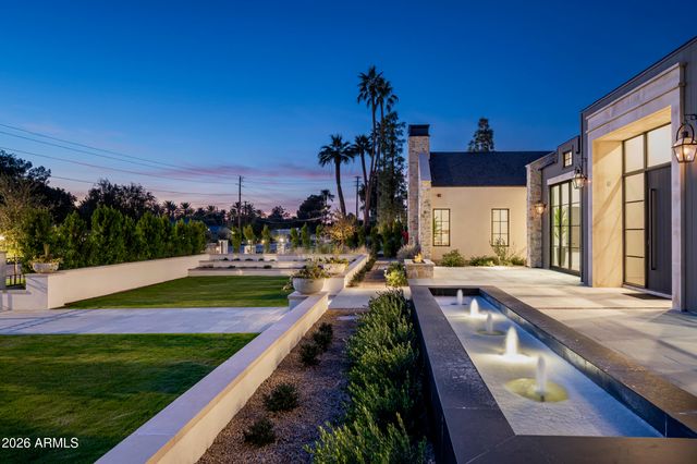 4864 E LAFAYETTE Boulevard, Phoenix, AZ 85018