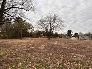 327 S WAUPACA STREET, Wautoma, WI 54982