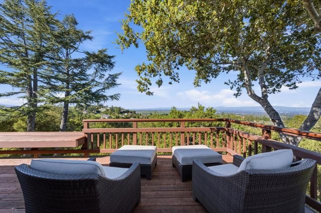 11571 Buena Vista Drive, Los Altos Hills, CA 94022
