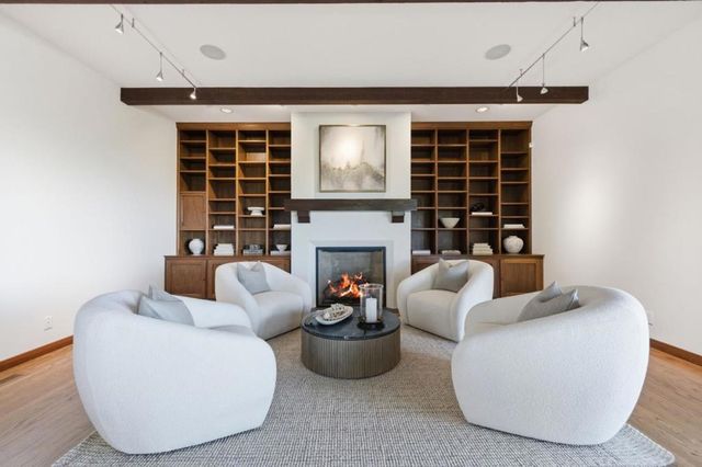 11571 Buena Vista Drive, Los Altos Hills, CA 94022