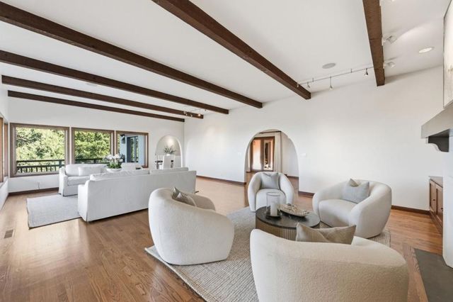 11571 Buena Vista Drive, Los Altos Hills, CA 94022