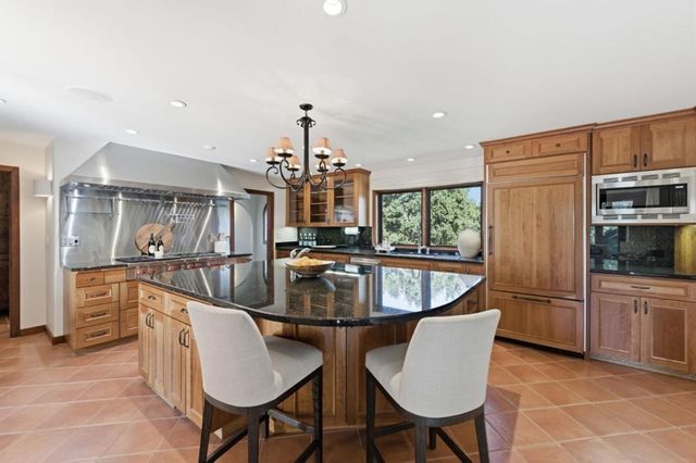 11571 Buena Vista Drive, Los Altos Hills, CA 94022