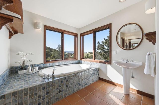 11571 Buena Vista Drive, Los Altos Hills, CA 94022