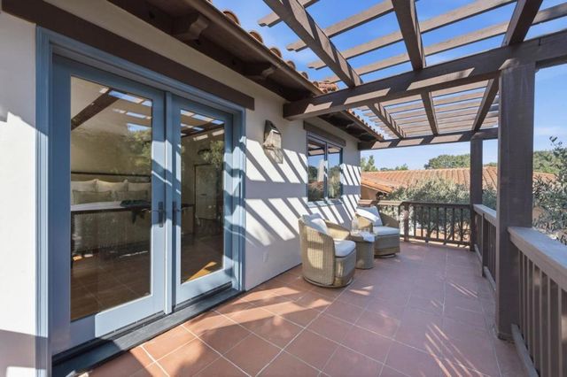 11571 Buena Vista Drive, Los Altos Hills, CA 94022