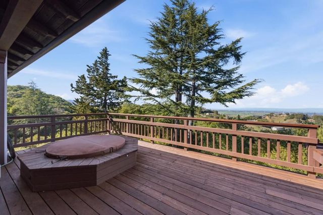 11571 Buena Vista Drive, Los Altos Hills, CA 94022