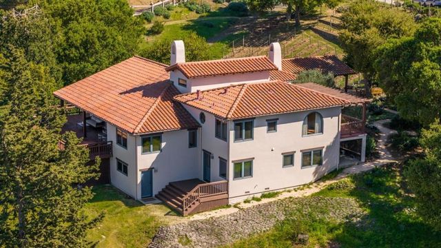 11571 Buena Vista Drive, Los Altos Hills, CA 94022