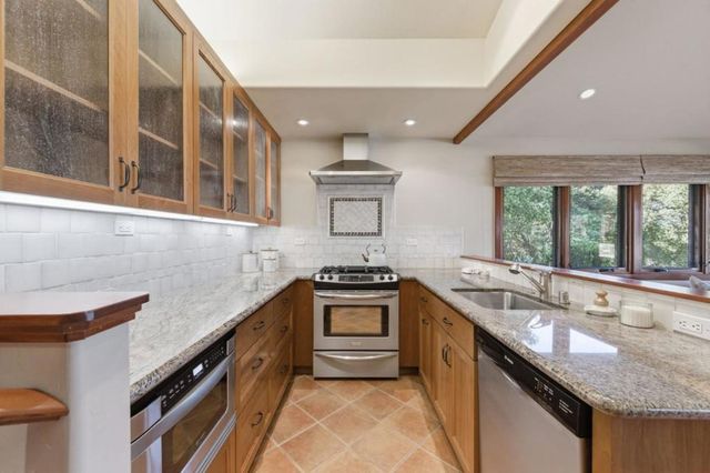 11571 Buena Vista Drive, Los Altos Hills, CA 94022