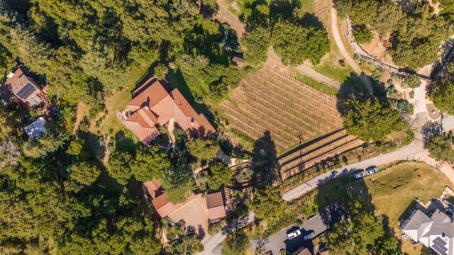 11571 Buena Vista Drive, Los Altos Hills, CA 94022